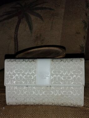 Coach Signature Jacquard Trifold White Wallet